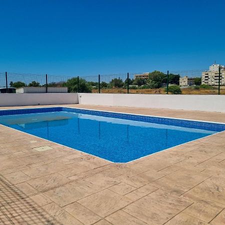 Dock Holiday Apartment Larnaca Luaran gambar
